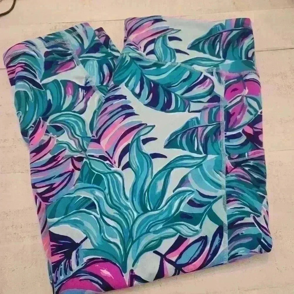 Lilly Pulitzer Luxletic Weekender 21" in Seasalt Blue Don't Wanna Leaf - Picture 4 of 7